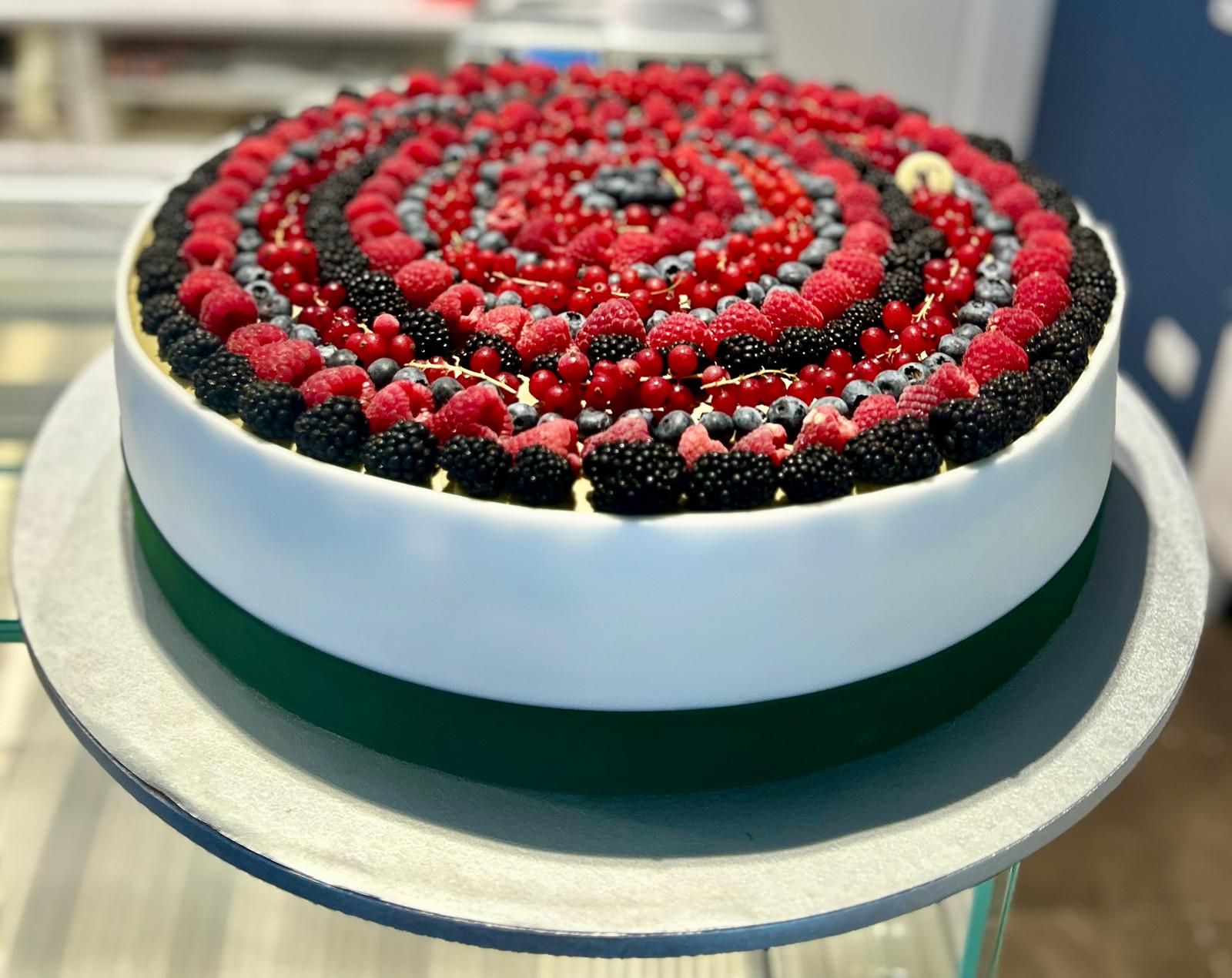 Torta Compleanno Antonio Caputo Pasticciere 2